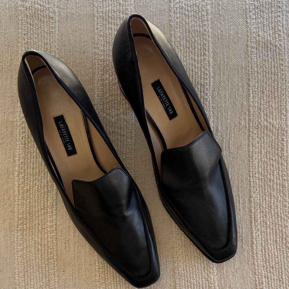 Lafayette 148 New York Lucia Black Leather Loafers Size 40 Hand made in Italy